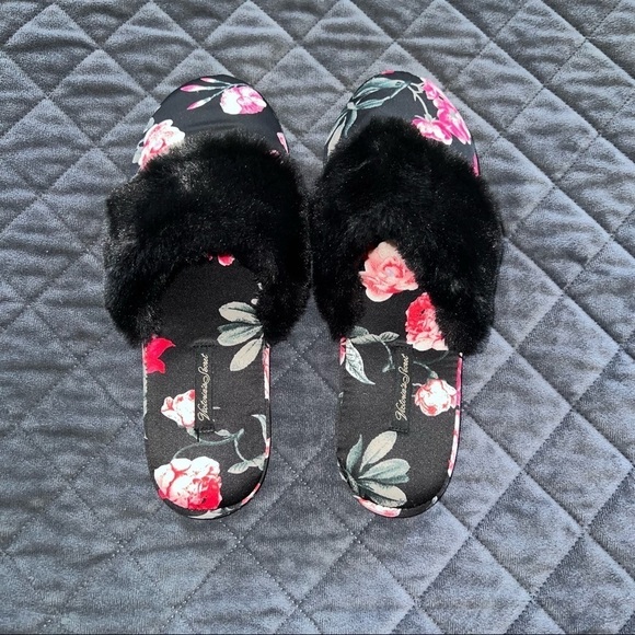 Victoria's Secret Slippers Size 5 6 Satin Floral Black Pink Furr Shoes - Picture 11 of 11